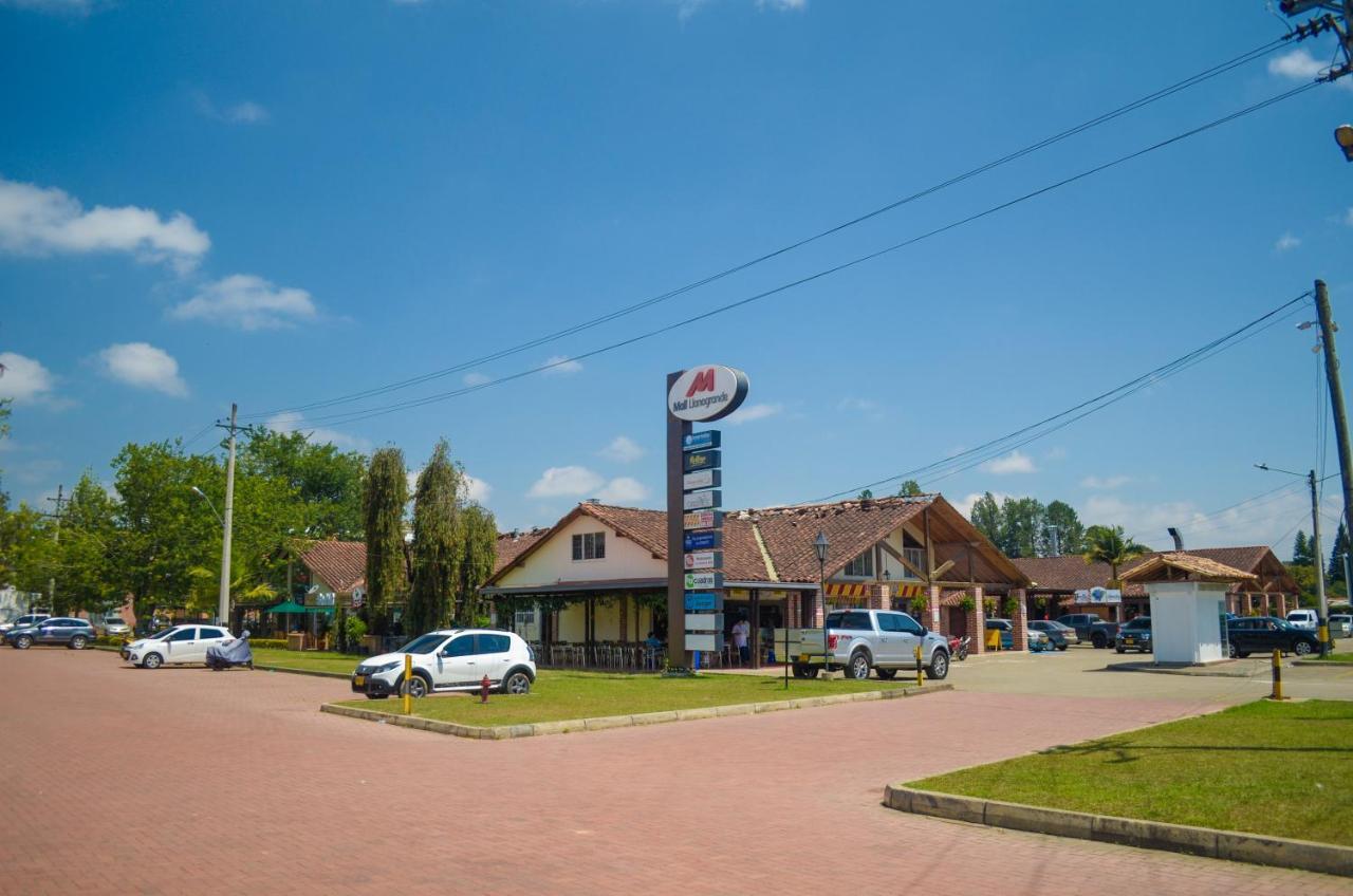 Llanogrande Airport By Bernalo Hotels Rionegro Exterior photo