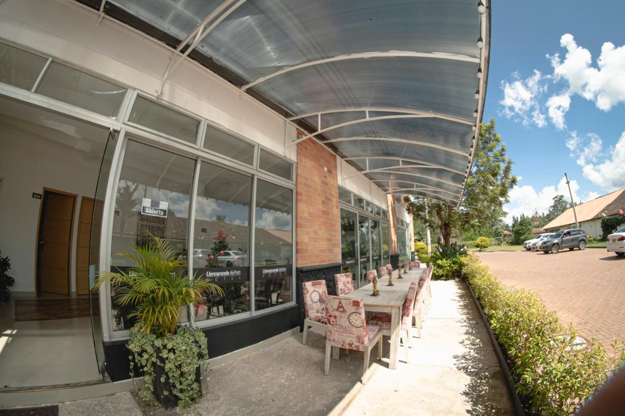 Llanogrande Airport By Bernalo Hotels Rionegro Exterior photo
