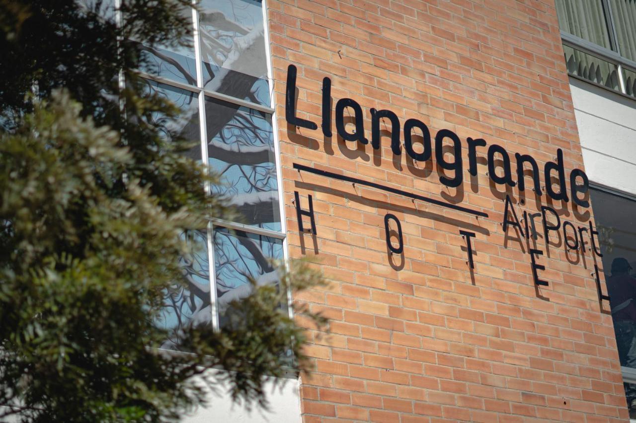 Llanogrande Airport By Bernalo Hotels Rionegro Exterior photo